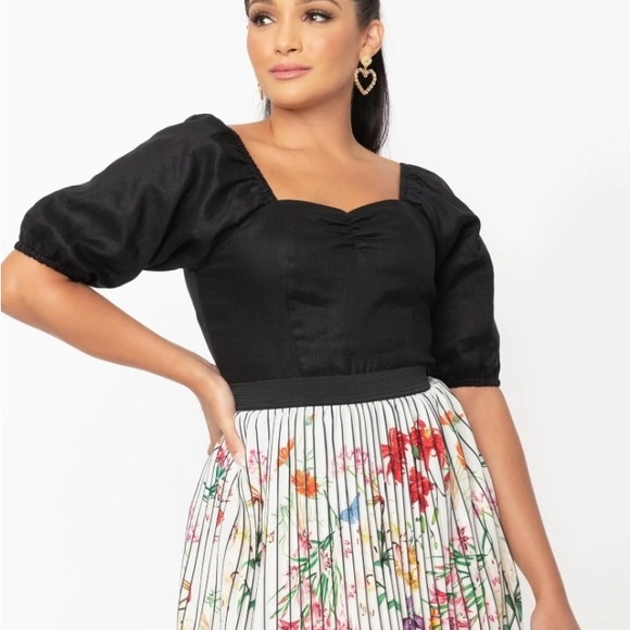 Unique Vintage Tops - Unique Vintage Black Linen Ruched Top